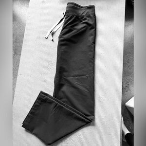 FIGS Women Catarina Scrub pants